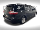Used 2016 Toyota Sienna L image 3