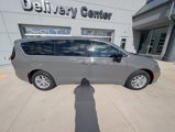 New 2025 Chrysler Pacifica Select image 4