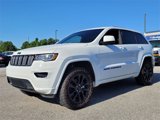 Used 2022 Jeep Grand Cherokee Laredo X image 2