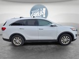Used 2017 Kia Sorento LX image 2