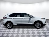 Used 2023 Ford Edge SEL image 2