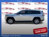 Used 2022 Jeep Grand Cherokee L Limited w/ Luxury Tech Group II image 2