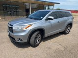 Used 2014 Toyota Highlander LE image 2