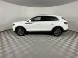 Used 2022 Lincoln Nautilus FWD image 2