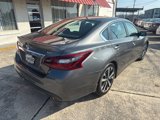 Used 2017 Nissan Altima 2.5 SR w/ LED Appearance Package image 4