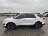 Used 2017 Ford Explorer XLT w/ Equipment Group 202A image 4