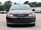 Used 2023 Chrysler Voyager LX image 3