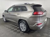 Used 2017 Jeep Cherokee Overland w/ Technology Group image 6