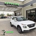 Used 2021 Hyundai Venue SEL w/ Premium Package image 2