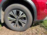 Used 2023 Nissan Rogue SV image 3