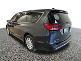 Used 2023 Chrysler Pacifica Touring-L image 3