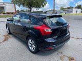 Used 2013 Ford Focus SE w/ SE Winter Pkg image 3