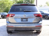 Used 2020 Volkswagen Tiguan SE w/ Panoramic Sunroof Package image 6