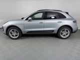 Certified 2025 Porsche Macan image 2