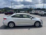 Used 2022 Toyota Corolla LE image 4