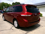 Used 2012 Toyota Sienna XLE image 2