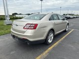 Used 2018 Ford Taurus SE image 4