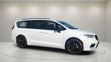 New 2025 Chrysler Pacifica Select image 2