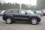 Used 2017 Jeep Grand Cherokee Laredo w/ Quick Order Package 23E image 5