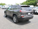 Used 2021 Jeep Cherokee Latitude Plus image 2