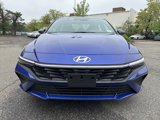 Used 2025 Hyundai Elantra Sport image 2