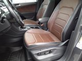 Used 2022 Volkswagen Tiguan SEL R-Line image 5