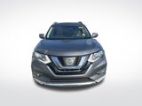 Used 2017 Nissan Rogue SV image 2