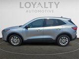 Used 2022 Ford Escape SE image 2