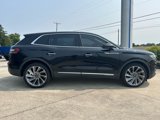 Used 2020 Lincoln Nautilus Reserve w/ Equipment Group 202A image 2