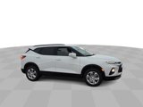 Certified 2022 Chevrolet Blazer LT image 2