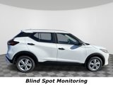 Used 2025 Nissan Kicks Play S image 2