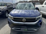 Used 2022 Volkswagen Taos SE w/ Panoramic Sunroof Package image 3