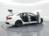 Used 2024 Volkswagen Jetta SE image 4