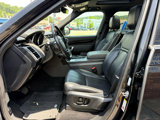 Used 2020 Land Rover Discovery SE image 2