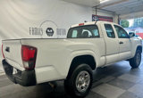 Used 2018 Toyota Tacoma SR image 3