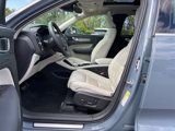 Certified 2022 Volvo XC40 T5 Inscription image 4