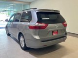 Used 2015 Toyota Sienna XLE image 4