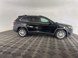 Used 2019 Jeep Cherokee Latitude w/ Popular Appearance Group image 5