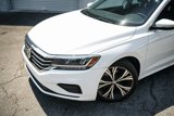 Used 2021 Volkswagen Passat 2.0T SE image 2