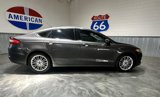 Used 2016 Ford Fusion SE w/ Equipment Group 202A image 2
