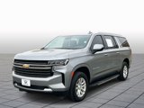 Used 2023 Chevrolet Suburban LT image 2