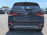 Used 2024 Volkswagen Taos SE image 6