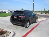 Used 2019 Jeep Compass Latitude image 3