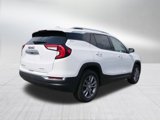 Certified 2024 GMC Terrain SLT image 3