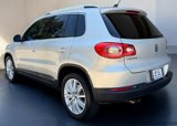 Used 2009 Volkswagen Tiguan SEL image 3