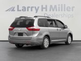 Used 2016 Toyota Sienna L image 2
