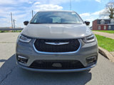 New 2025 Chrysler Pacifica Select image 2