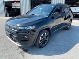 Used 2023 Jeep Compass Limited image 3