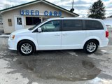 Used 2019 Dodge Grand Caravan SXT image 3