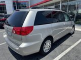 Used 2010 Toyota Sienna LE image 2